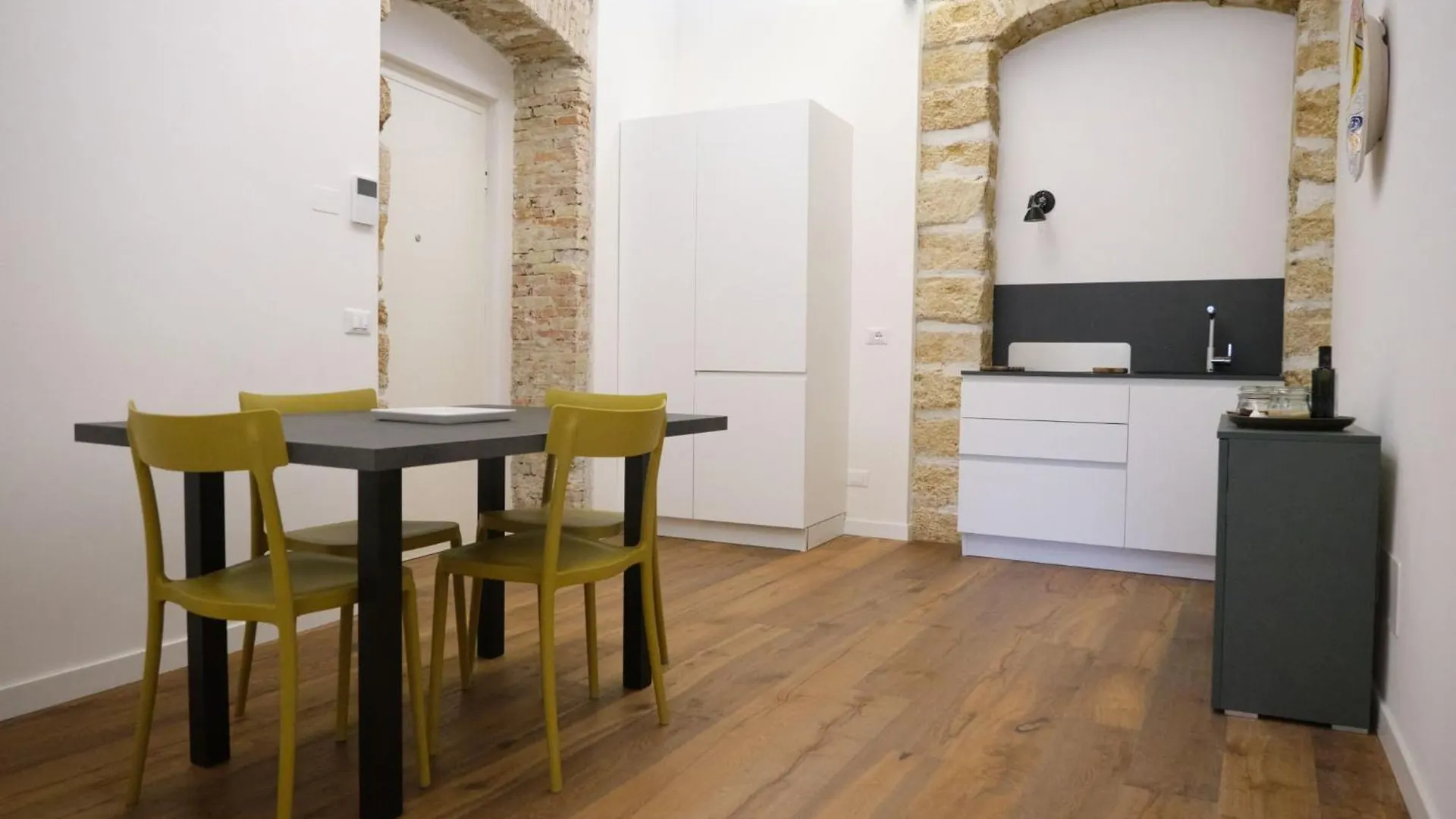 Amira Home Palermo
